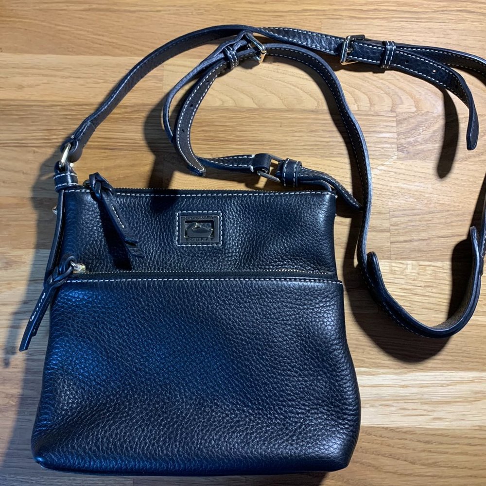 Dooney & Bourke Pebble Crossbody in Black